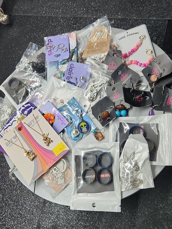 paparazzi Jewelry - Mixed Wearable/Crafting Bundle